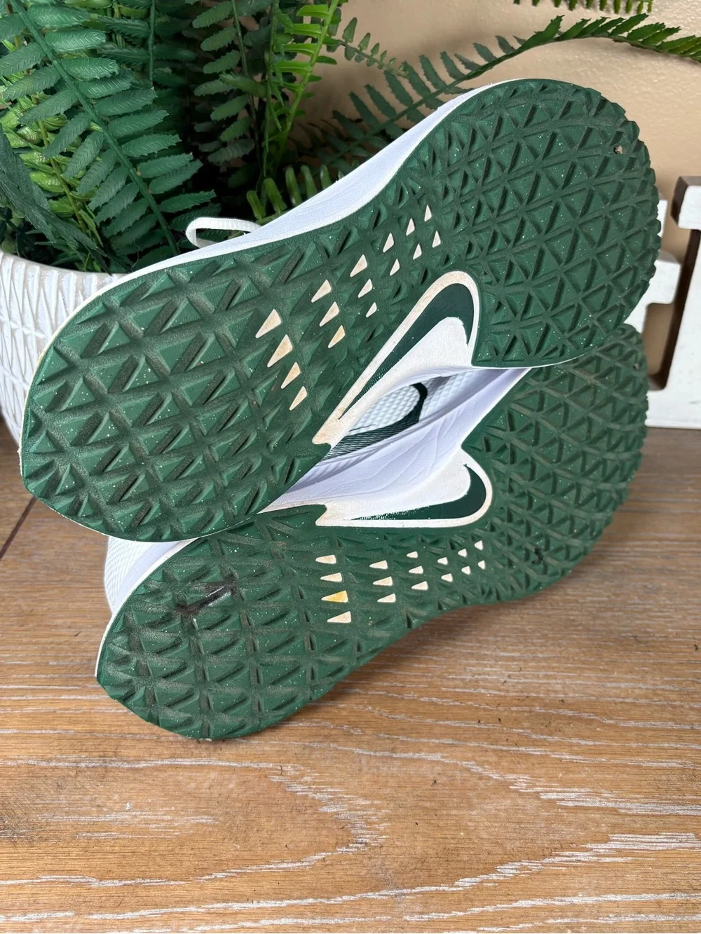 Nike Vapor Edge Turf White/Green Football Shoes Men's Size 10 CV6353-103
